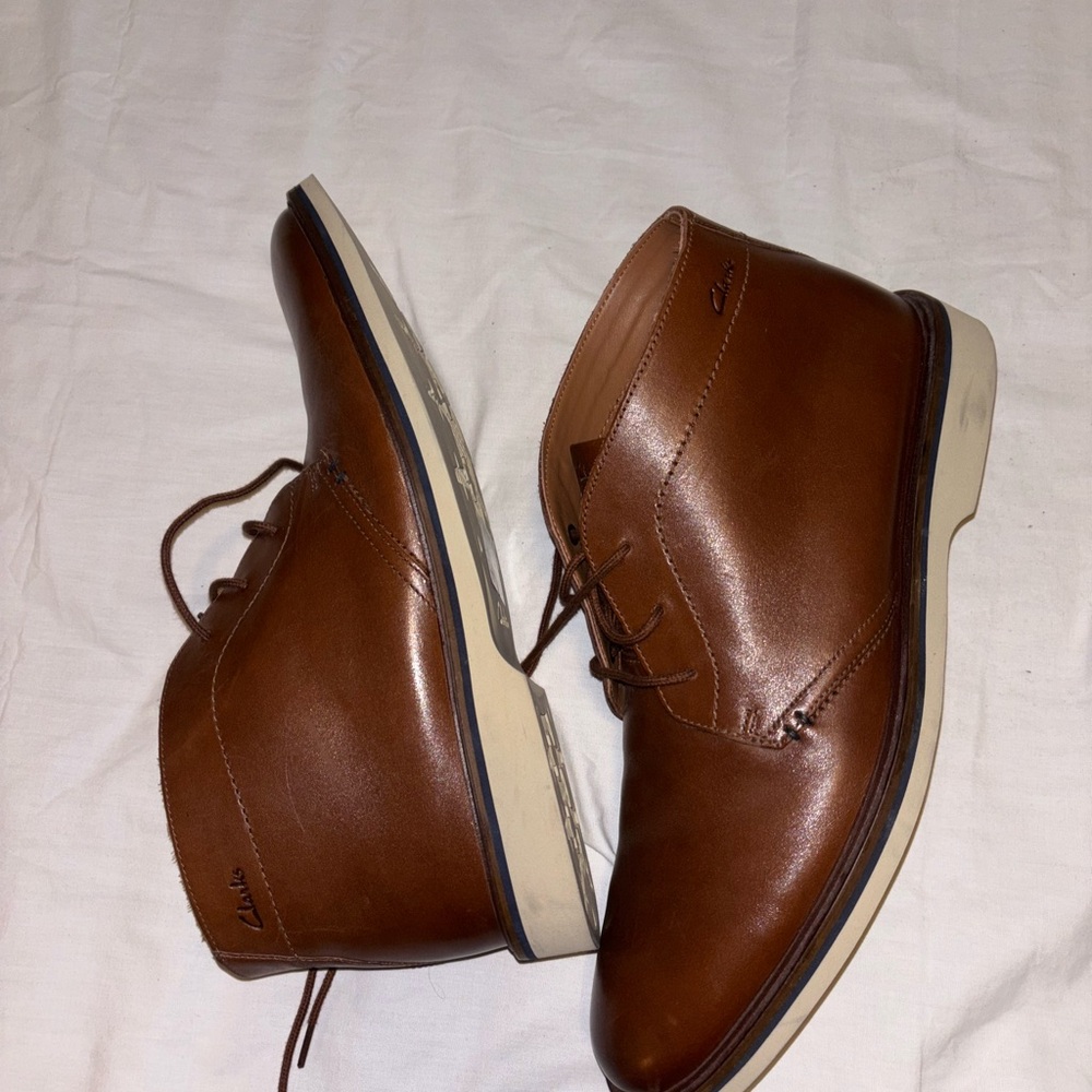 Men’s Clarks Malwood Brown Chukka Boots EUC - Picture 5 of 7